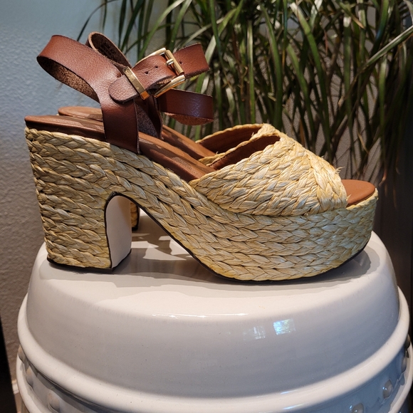 MIA Shoes - MIA Sandals Size 8.5